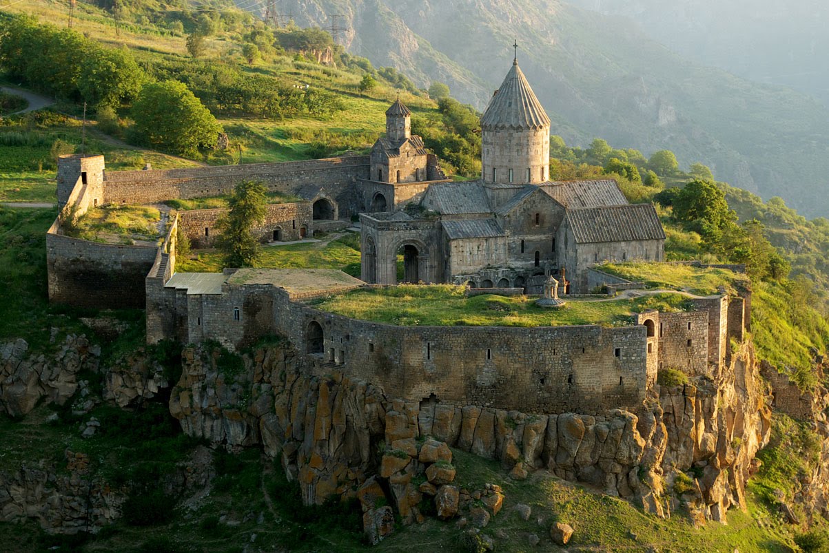 VIAJAR A ARMENIA